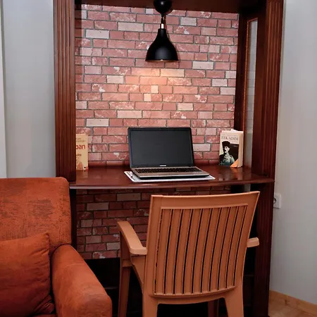 Yaylali Μαρμαρίς