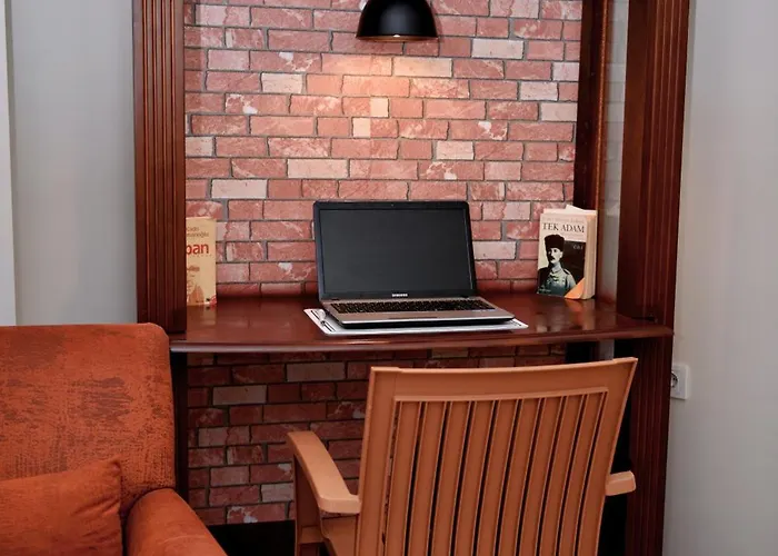 Yaylali מרמריס